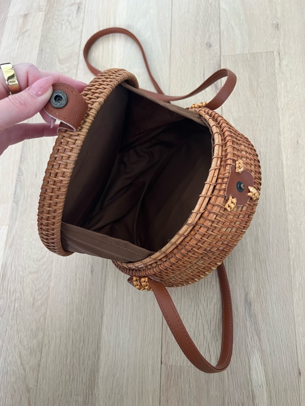 Rattan Woven Shoulder Bag 🌴🤎 Summer Statement Purse Round | NWOT - Picture 4 of 4